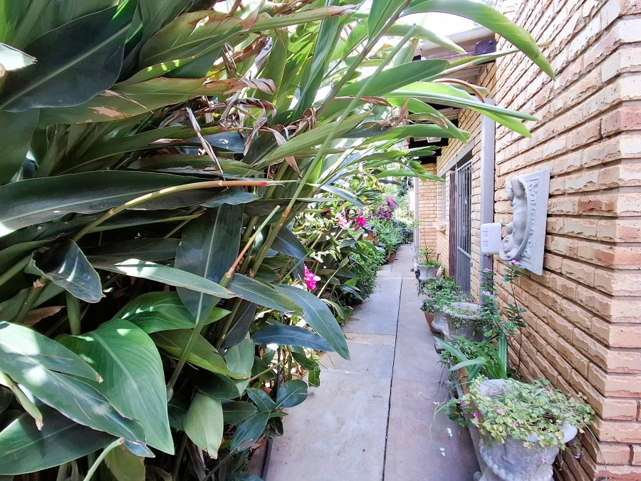 5 Bedroom Property for Sale in Doringkruin North West